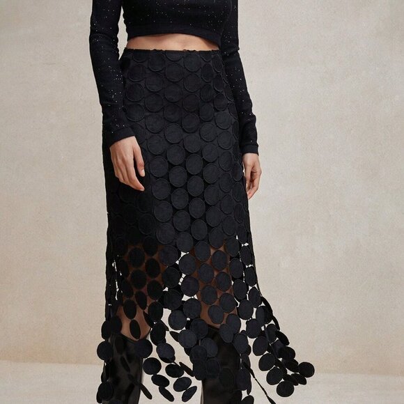 Black Casual Women's Laser Cut Multi Circle Double Layered Skirt - Picture 4 of 8